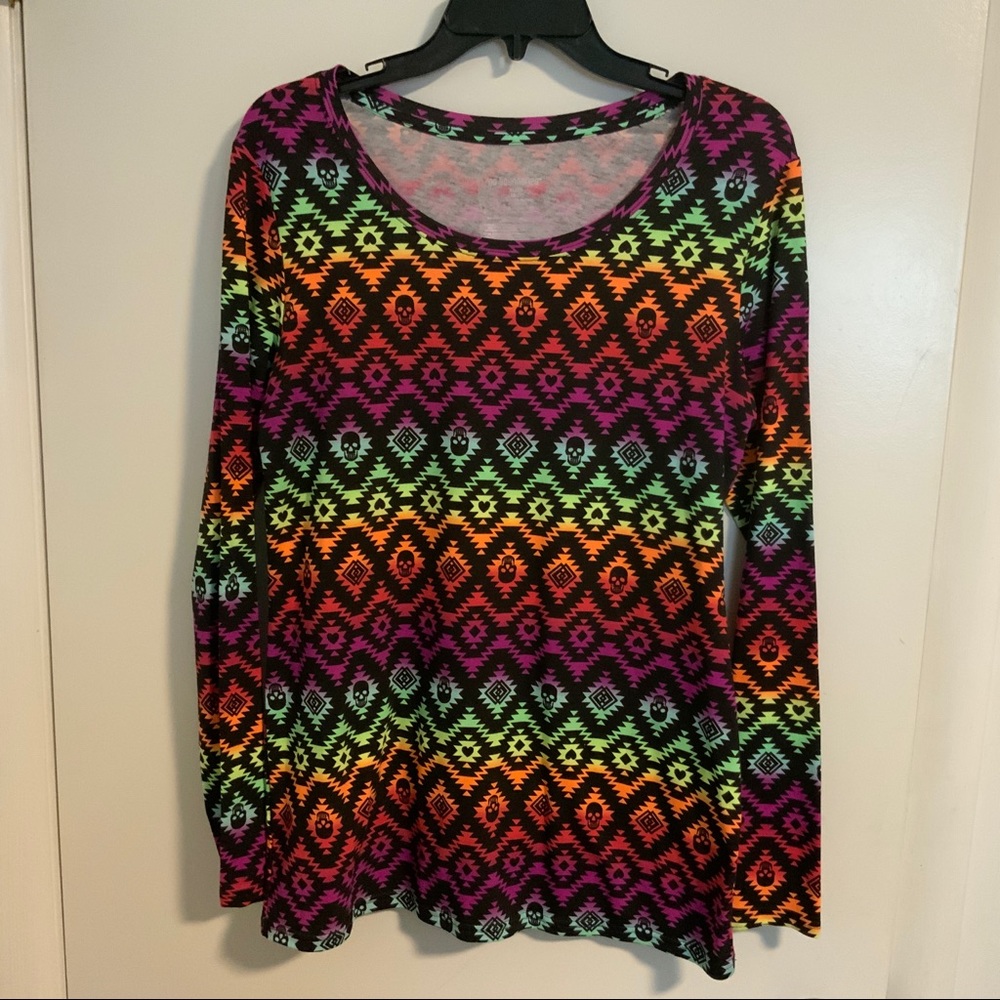 Rainbow Tribal Skull Sweater Women’s XL